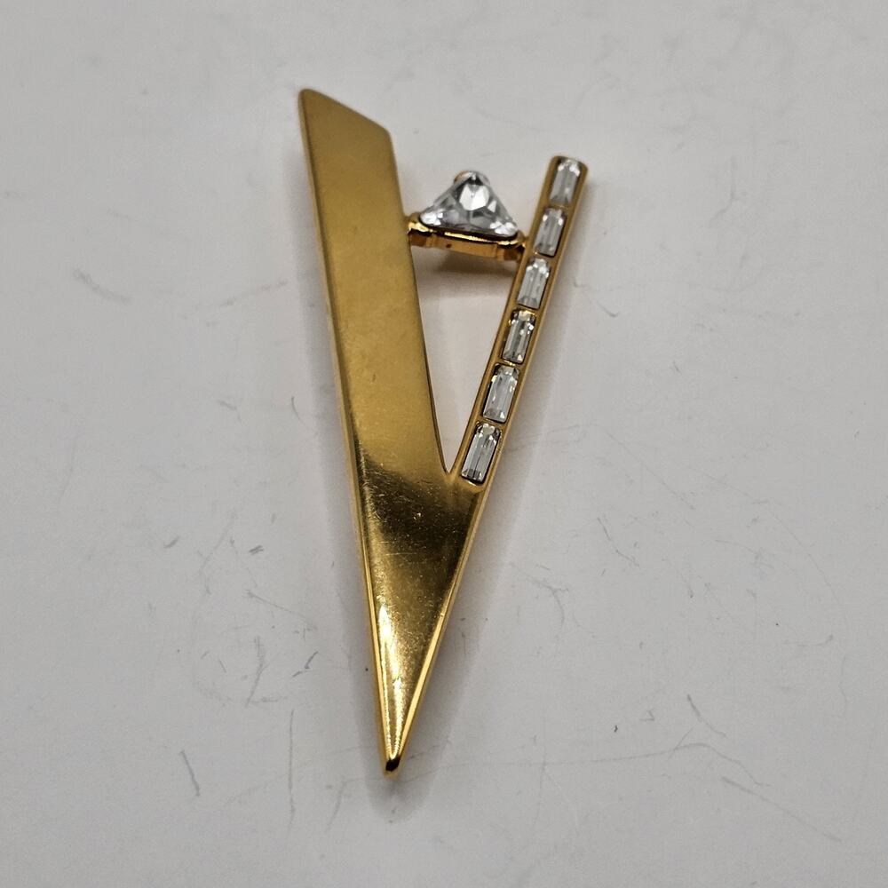 Vintage Monet V For Victory Brooch Gold Tone Signed